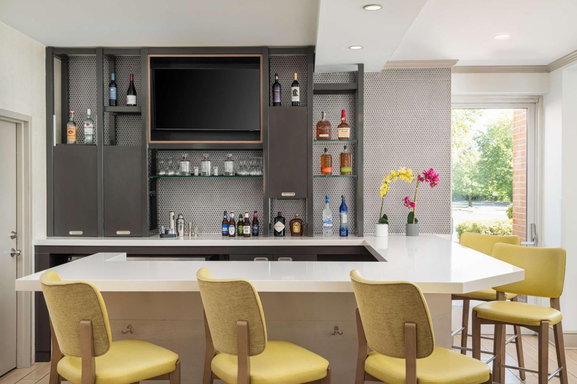 Hilton Garden Inn Saint Charles Buitenkant foto