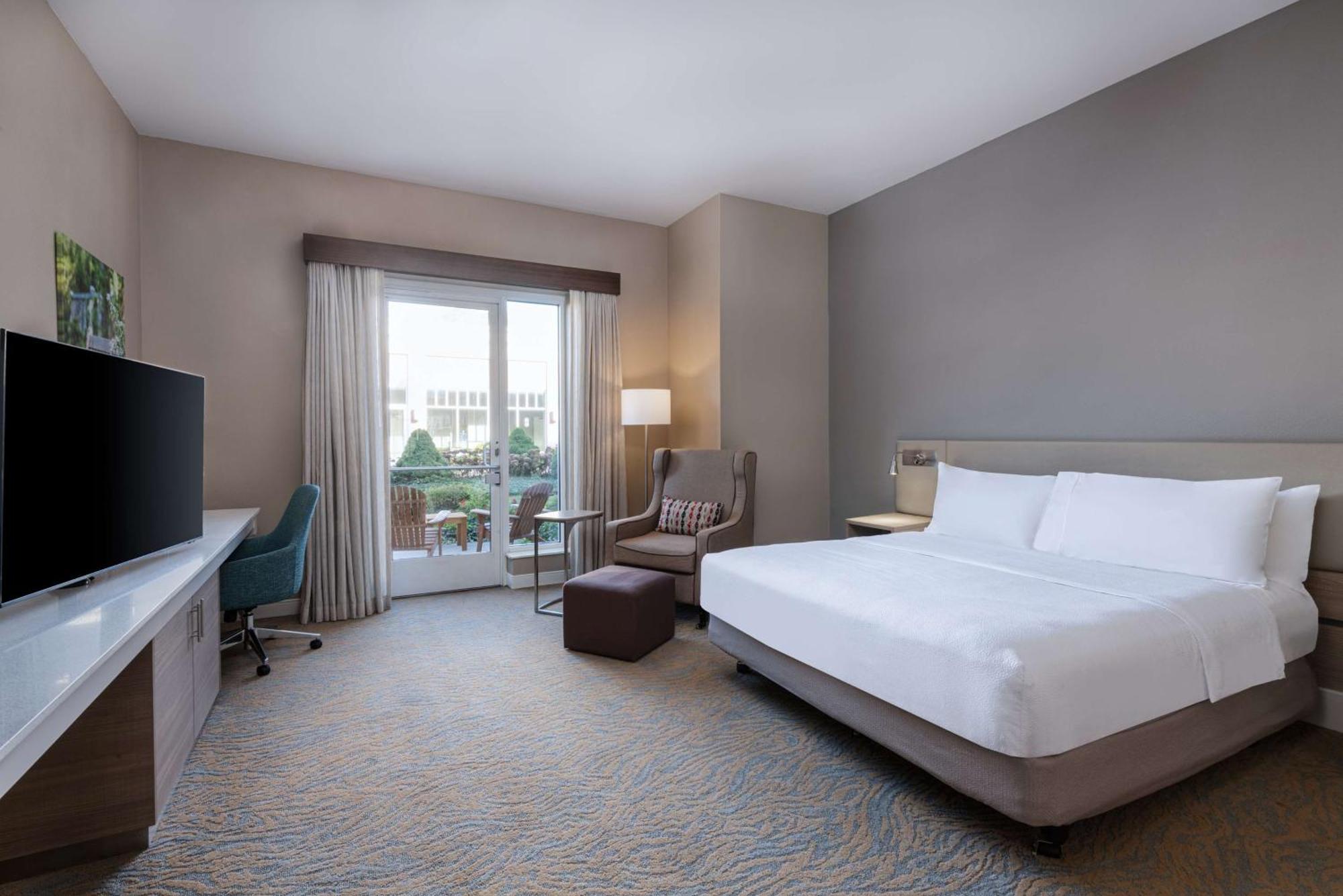 Hilton Garden Inn Saint Charles Buitenkant foto