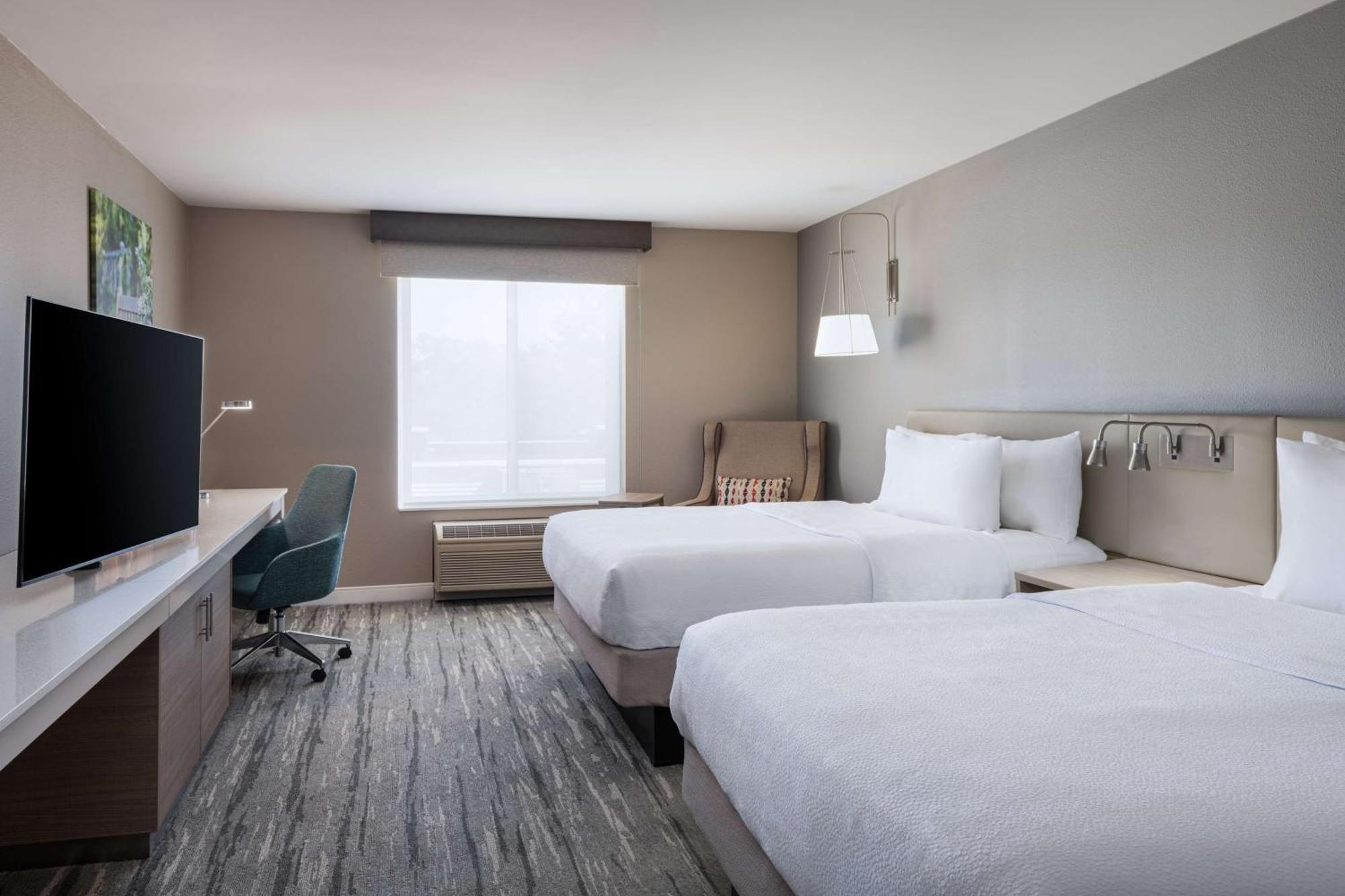 Hilton Garden Inn Saint Charles Buitenkant foto