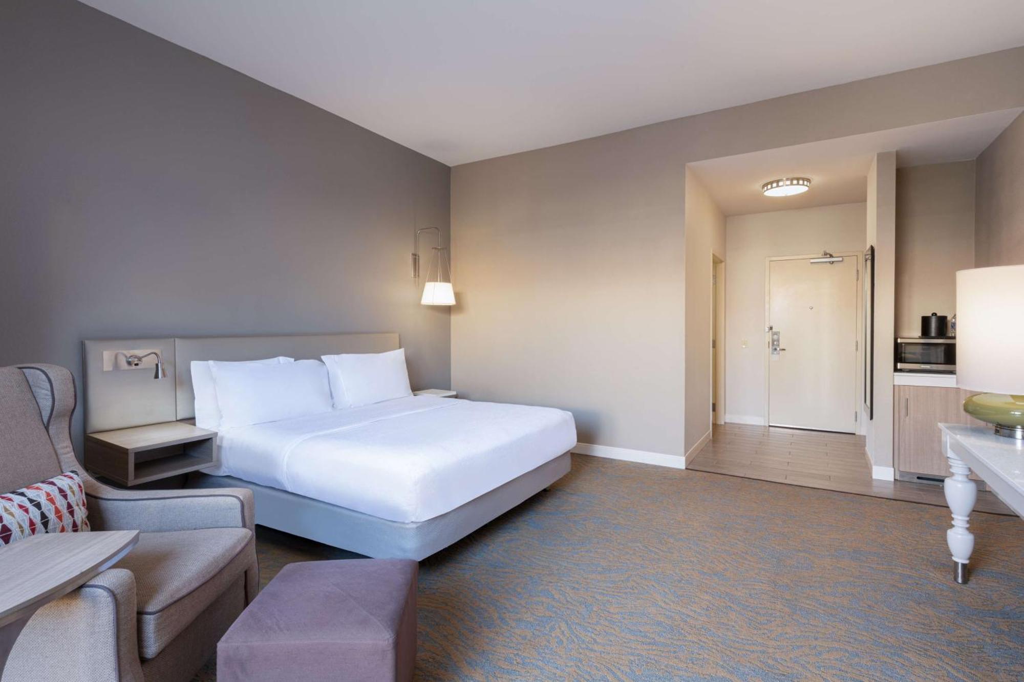Hilton Garden Inn Saint Charles Buitenkant foto