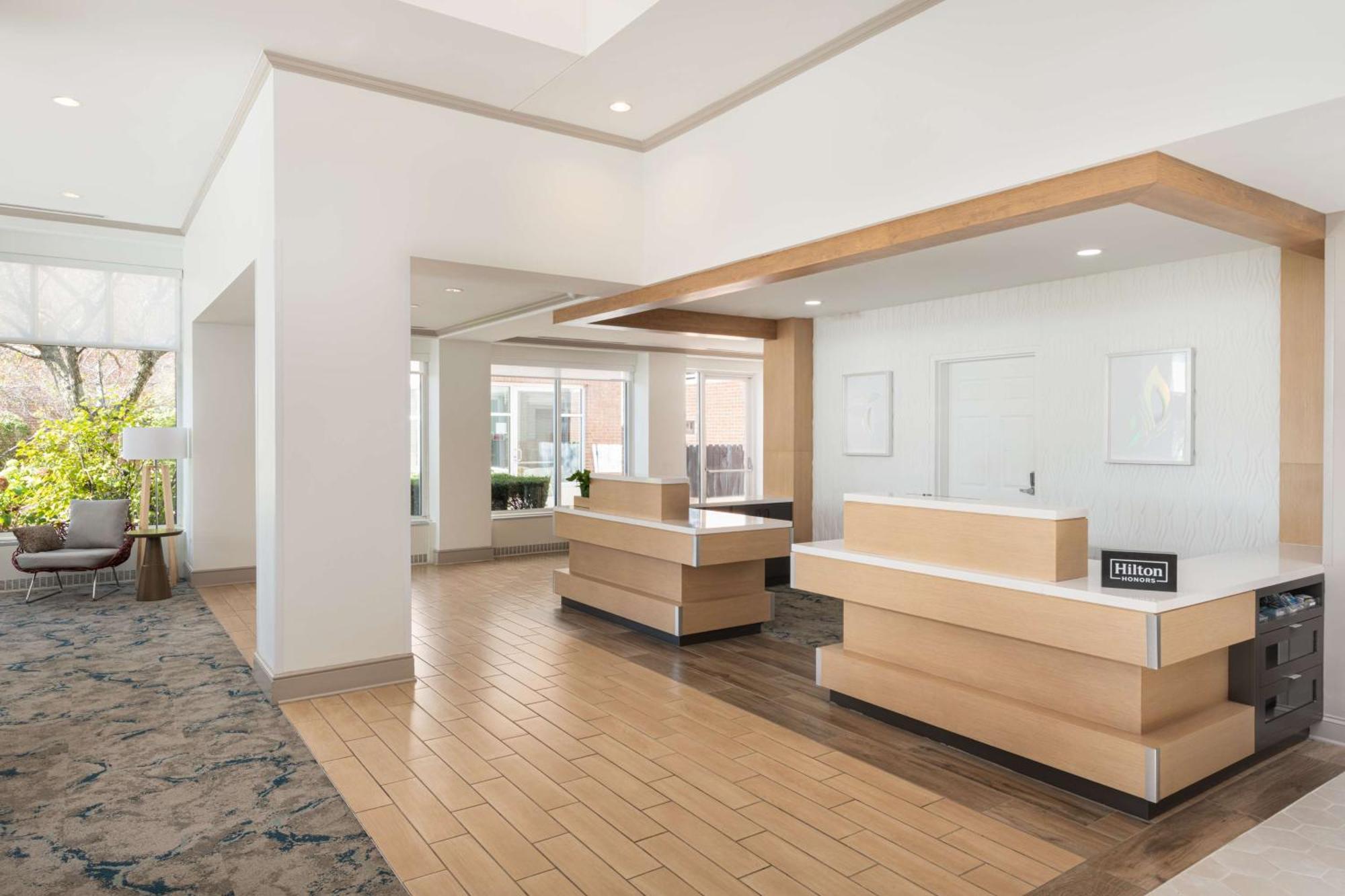Hilton Garden Inn Saint Charles Buitenkant foto
